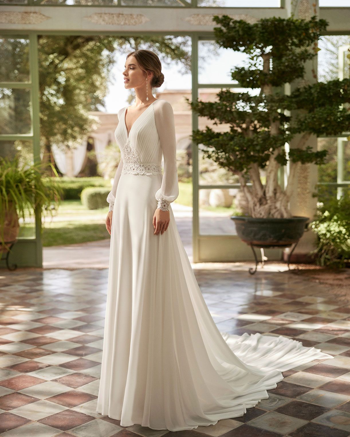 8B13 LENINA ALMA NOVIA