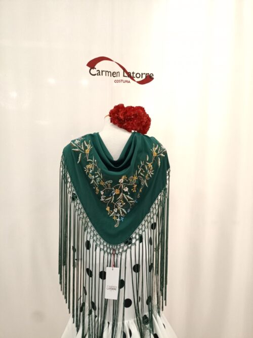 Mantoncillo de señora bordado verde botella