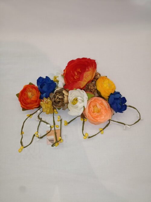 Corona de flores variadas