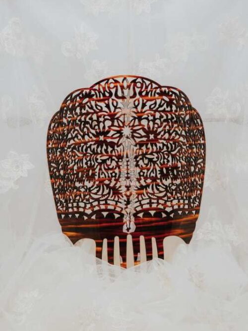 Peina mantilla margarita