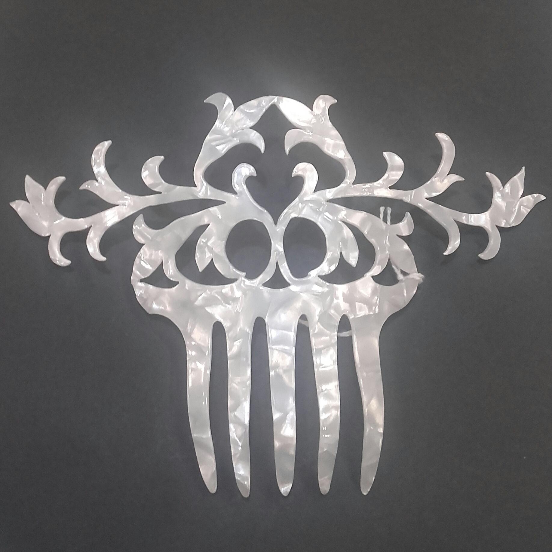 Peina de nácar para novia