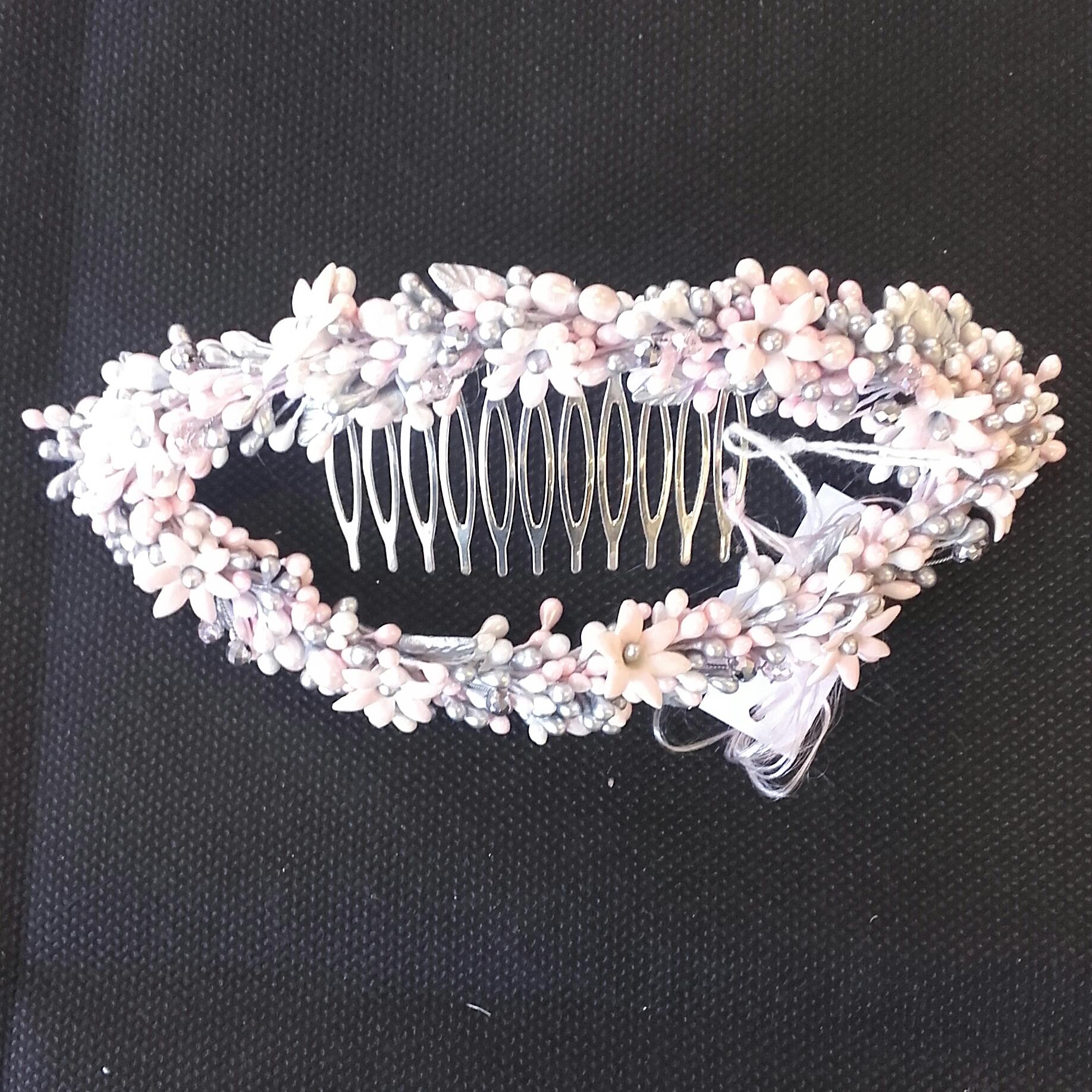 Peinecillo ‘Elora’ semillas a mano