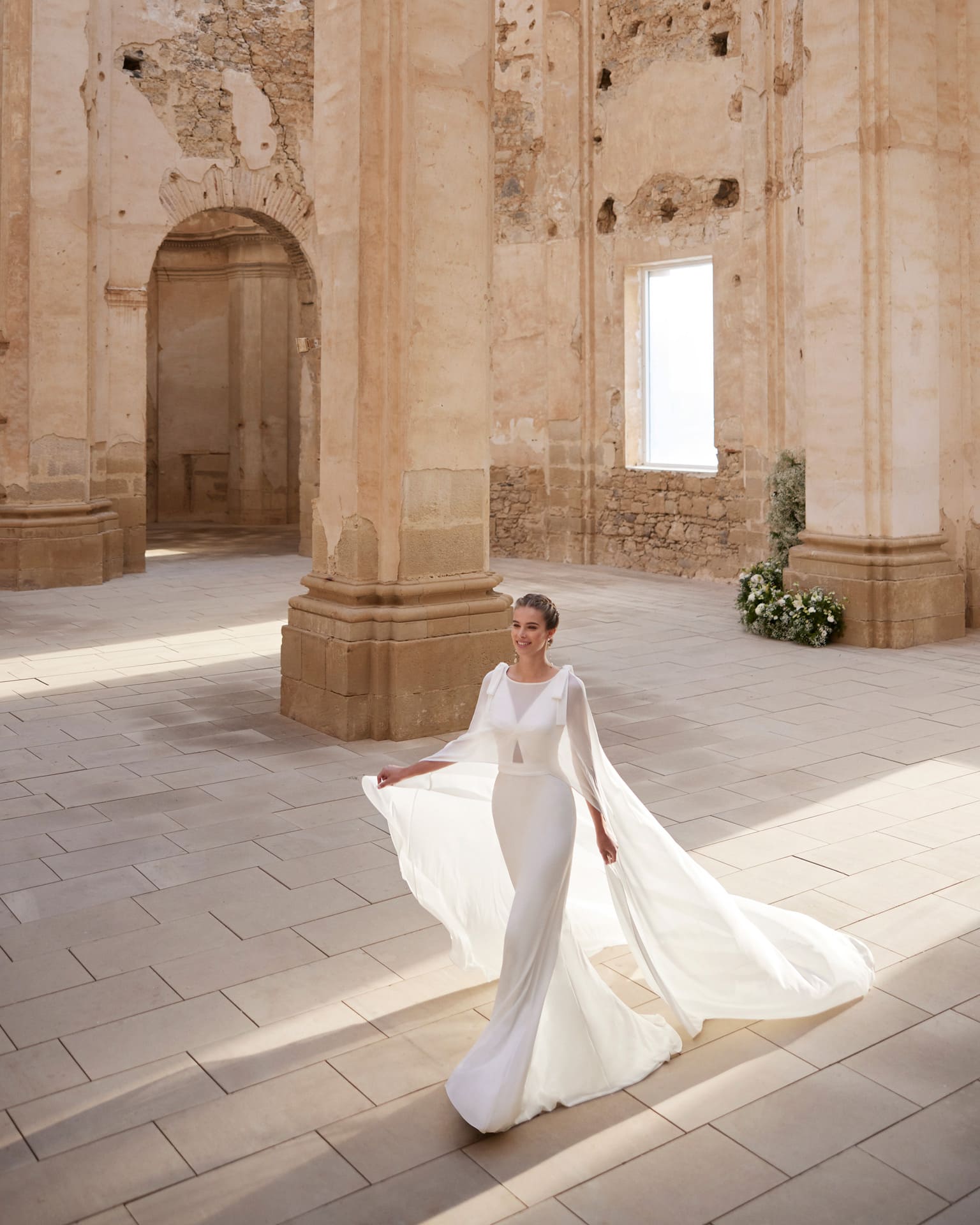 Vestido de novia HALANA de Alma Novia