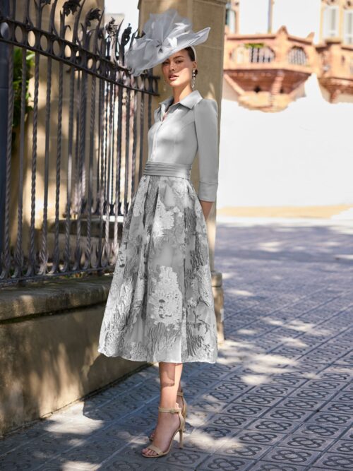 Vestido camisero de raso con falda de vuelo