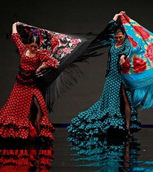 Batas de cola a medida Batas de cola a medida